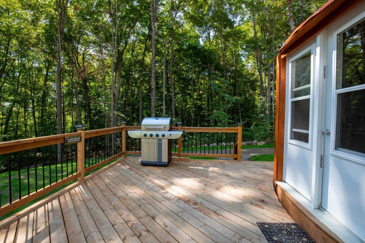 Notre-Dame-du-Laus Yourtes Glamping Du Poisson Blanc מראה חיצוני תמונה